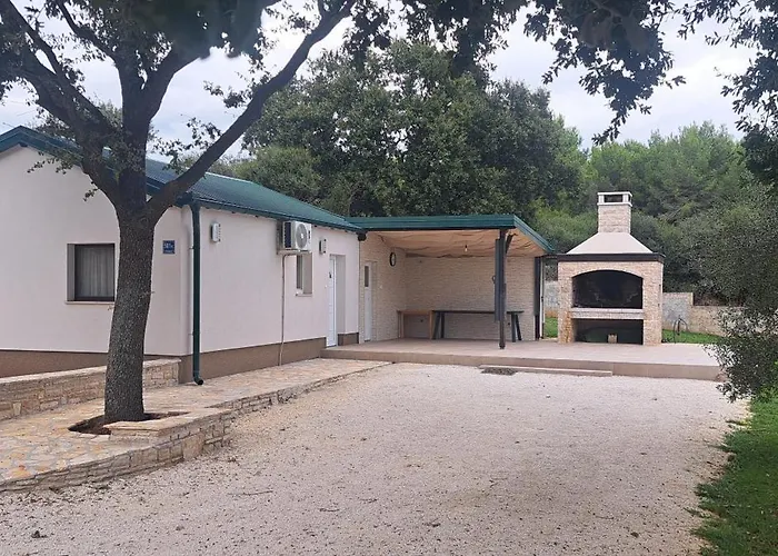 Villa Kuca Za Odmor Aria Pomer